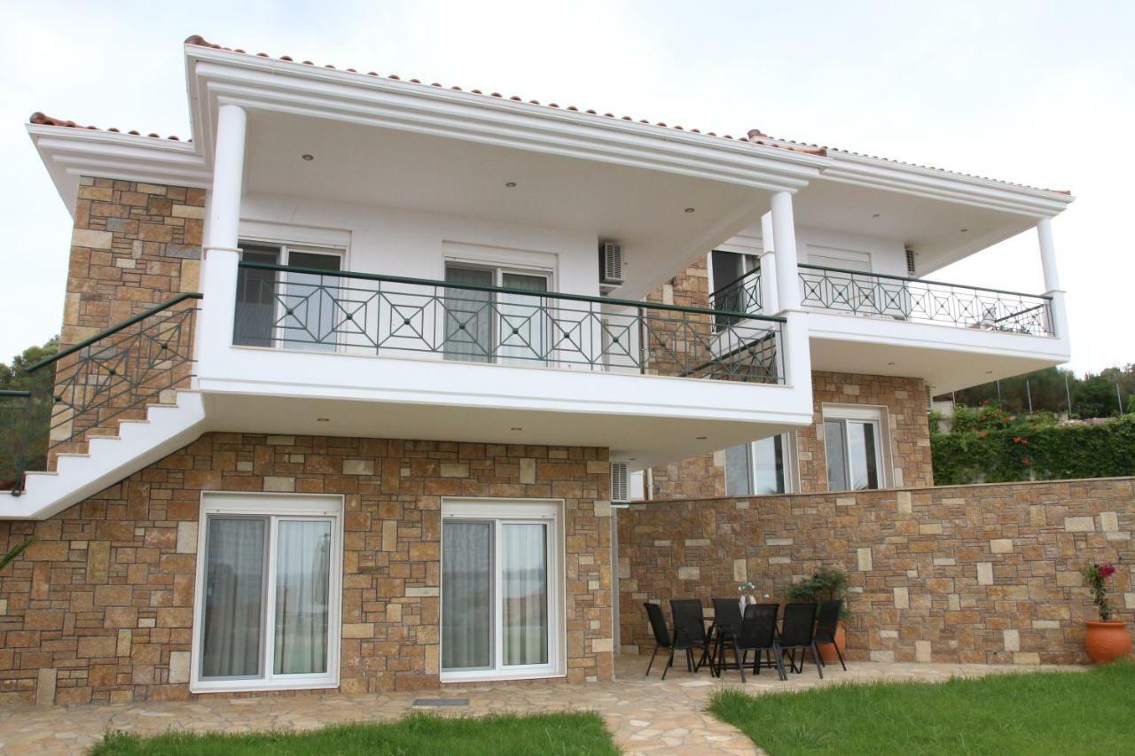 S&S Pura Vida Apartment Палиурион Екстериор снимка