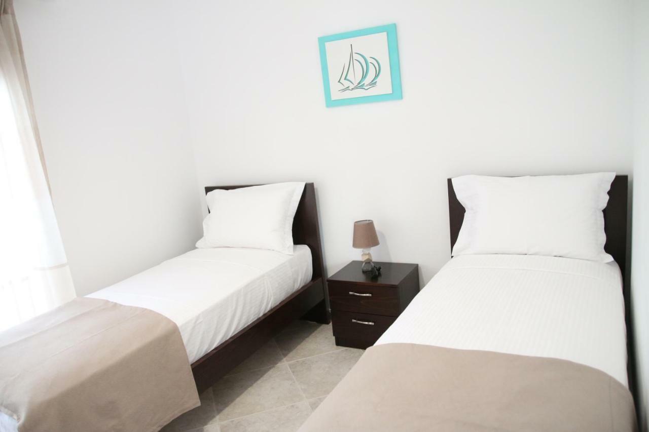 S&S Pura Vida Apartment Палиурион Екстериор снимка