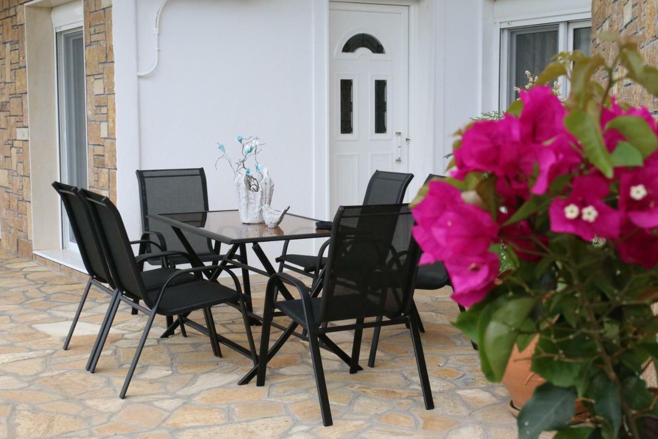 S&S Pura Vida Apartment Палиурион Екстериор снимка