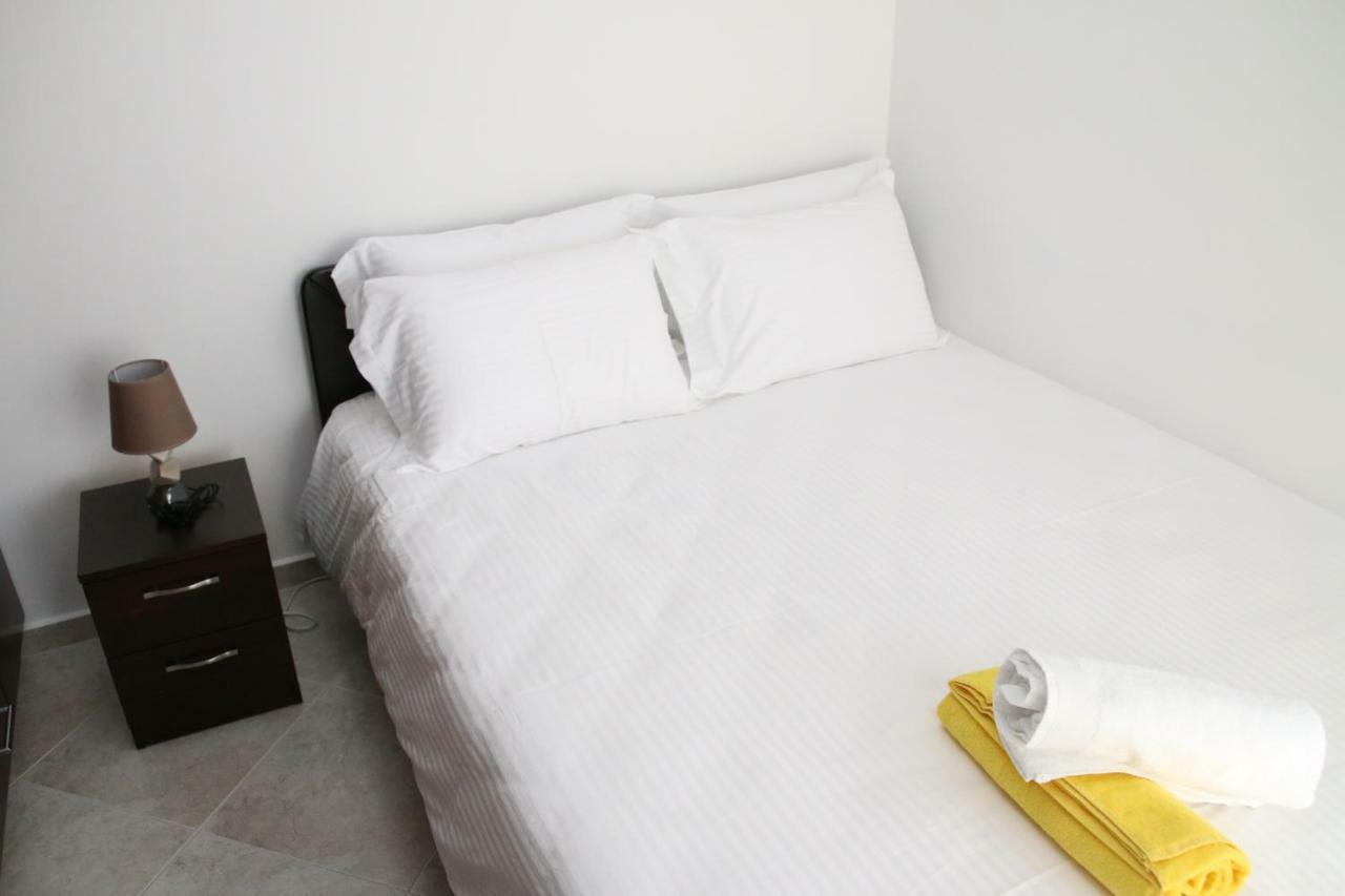 S&S Pura Vida Apartment Палиурион Екстериор снимка